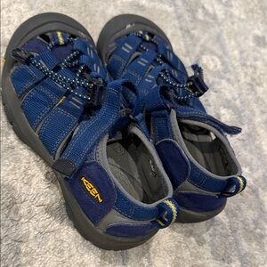 KEEN Kids Navy and Charcoal Sandals